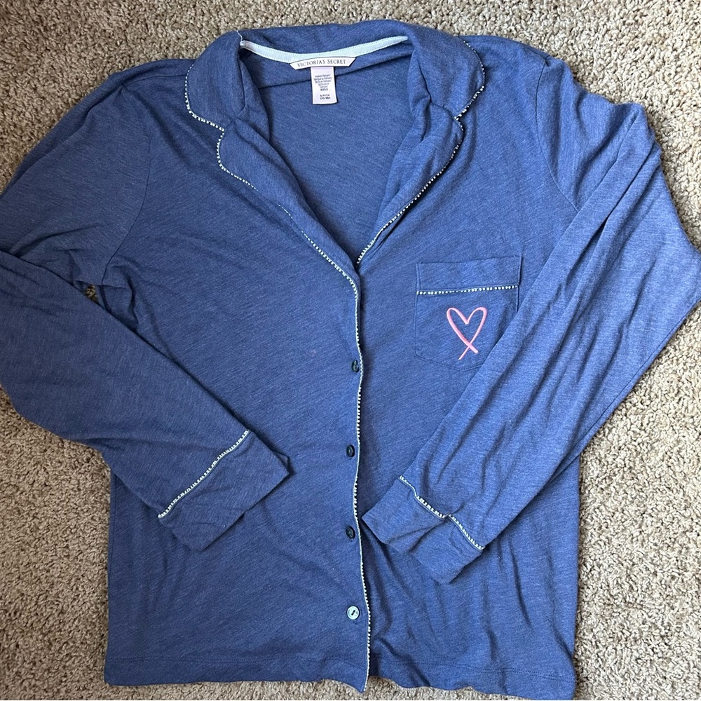 W Grey Victoria’s Secret Heart Pajama Button Down Top Size S |A44